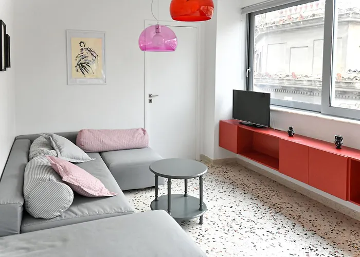Monastiraki Panorama: Spacious City Living