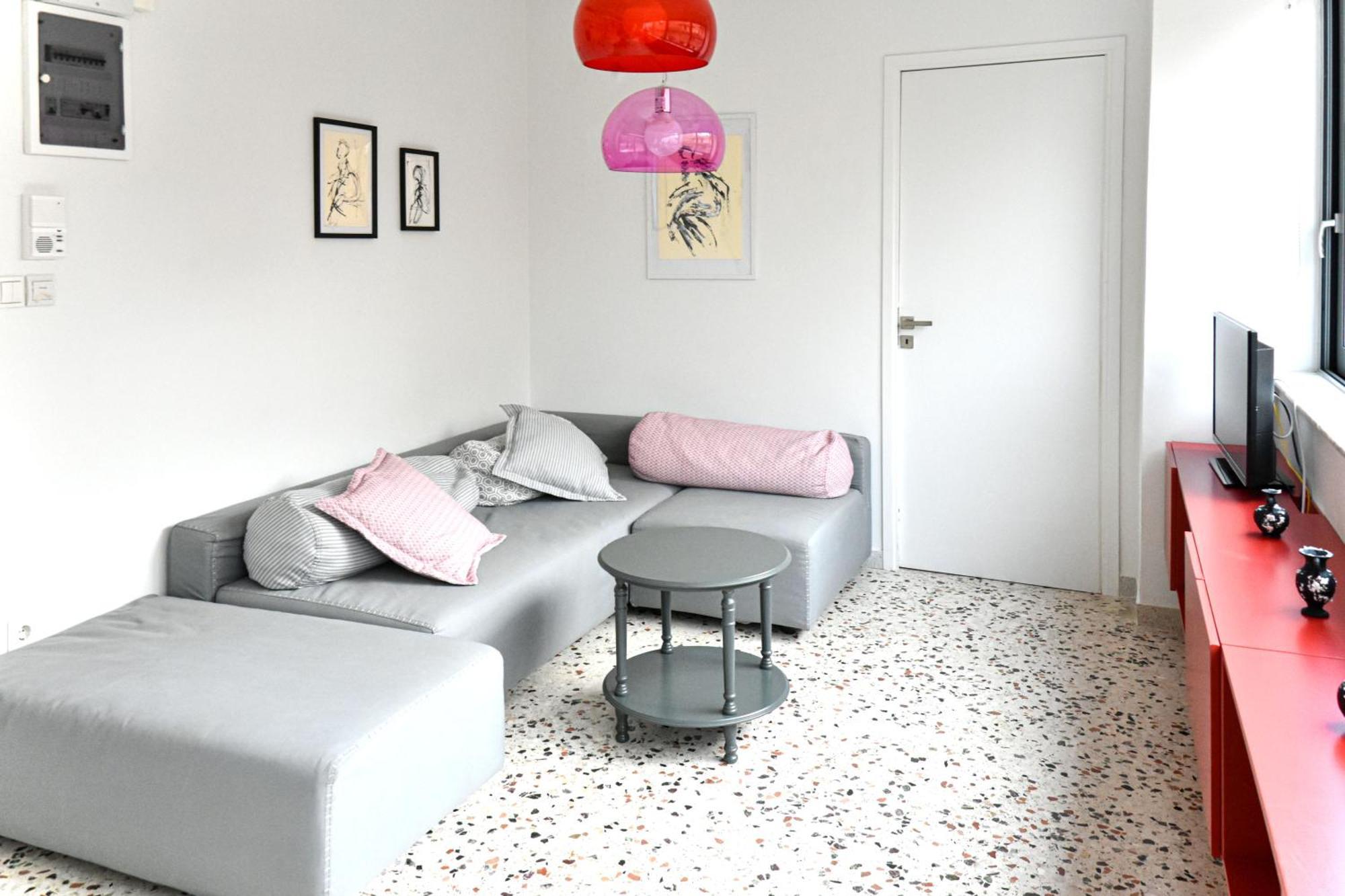 Monastiraki Panorama: Spacious Living * Афины