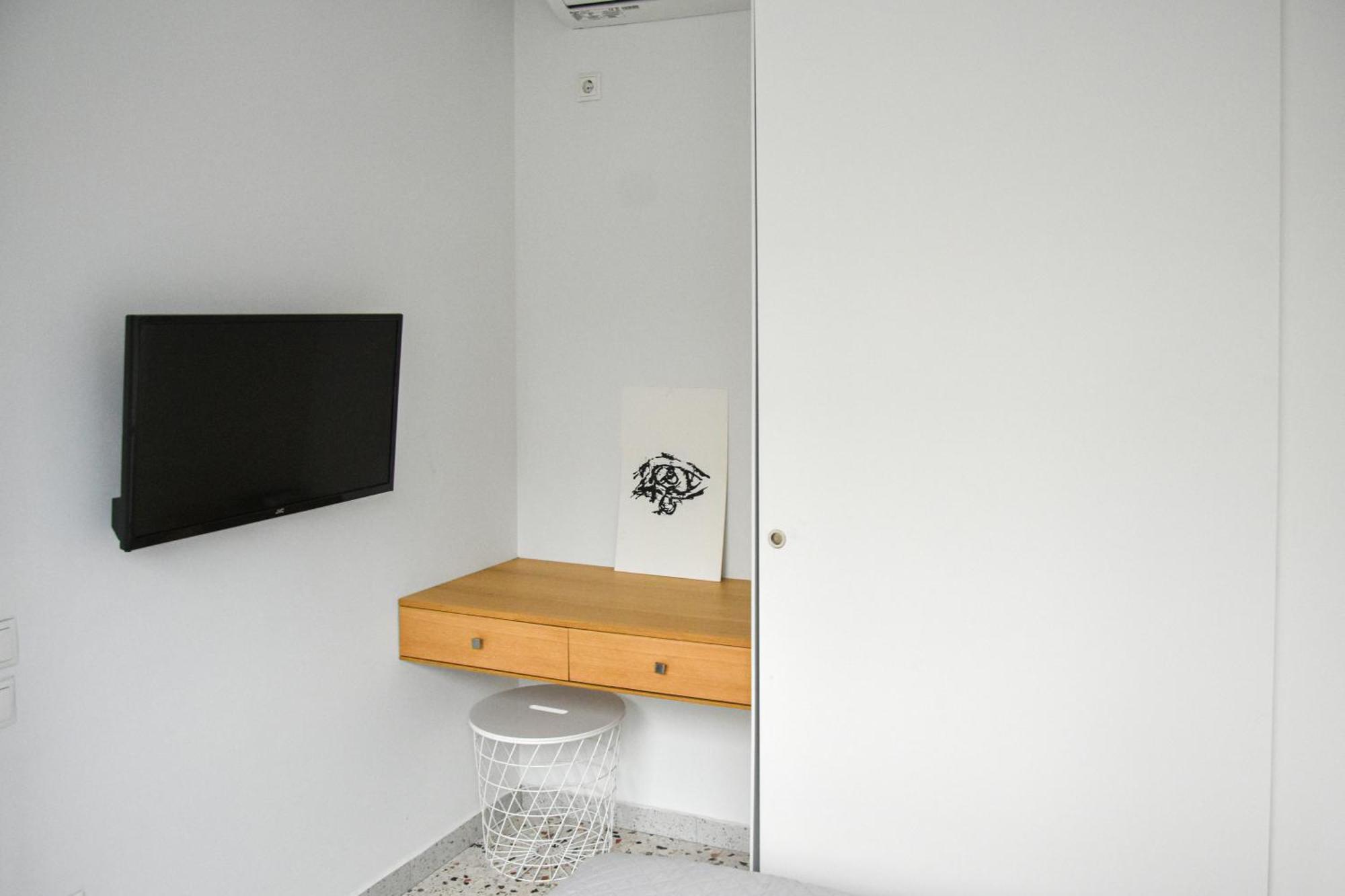 Monastiraki Panorama: Spacious Living *