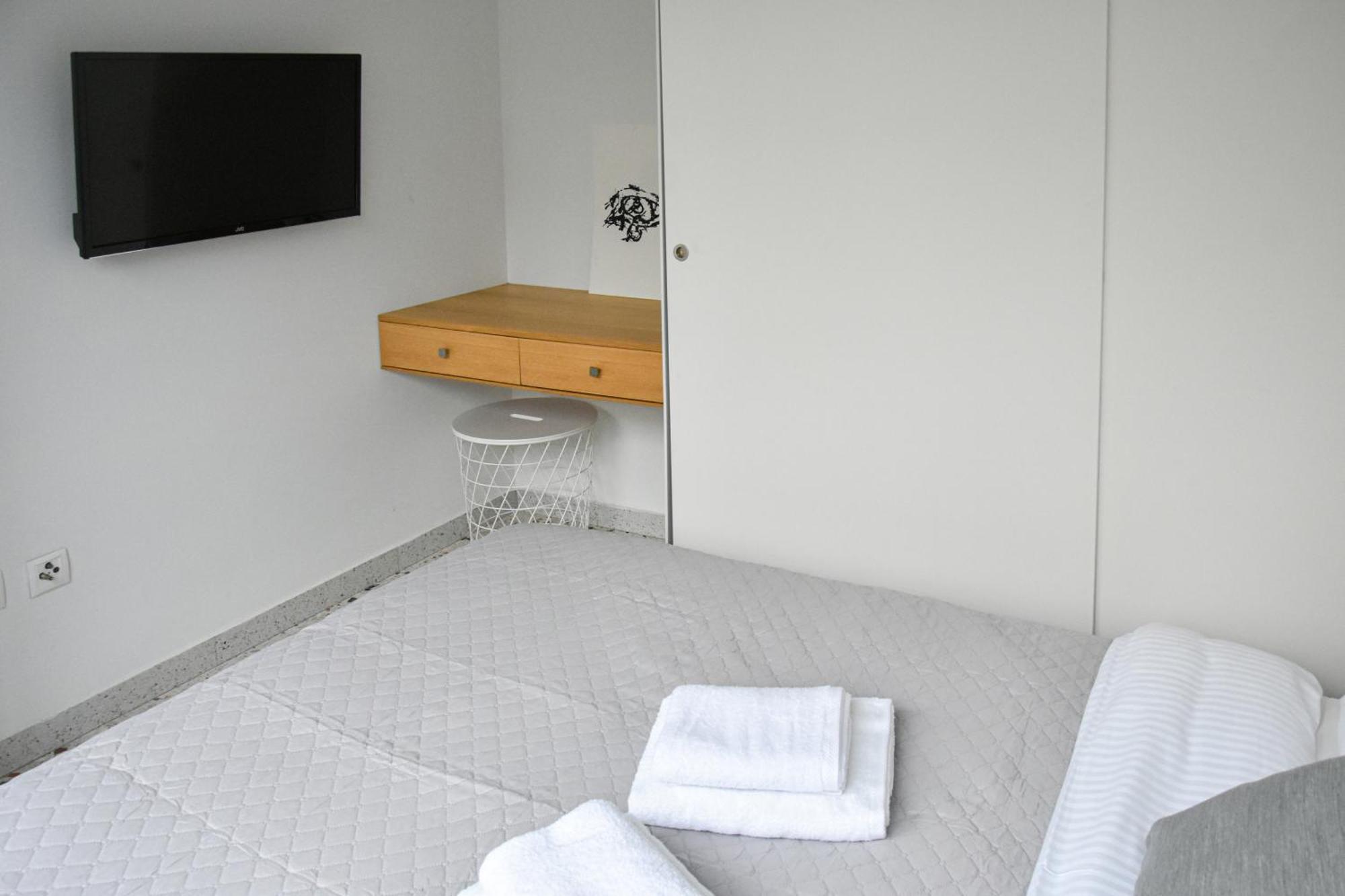 Apartment Monastiraki Panorama: Spacious Living Athens