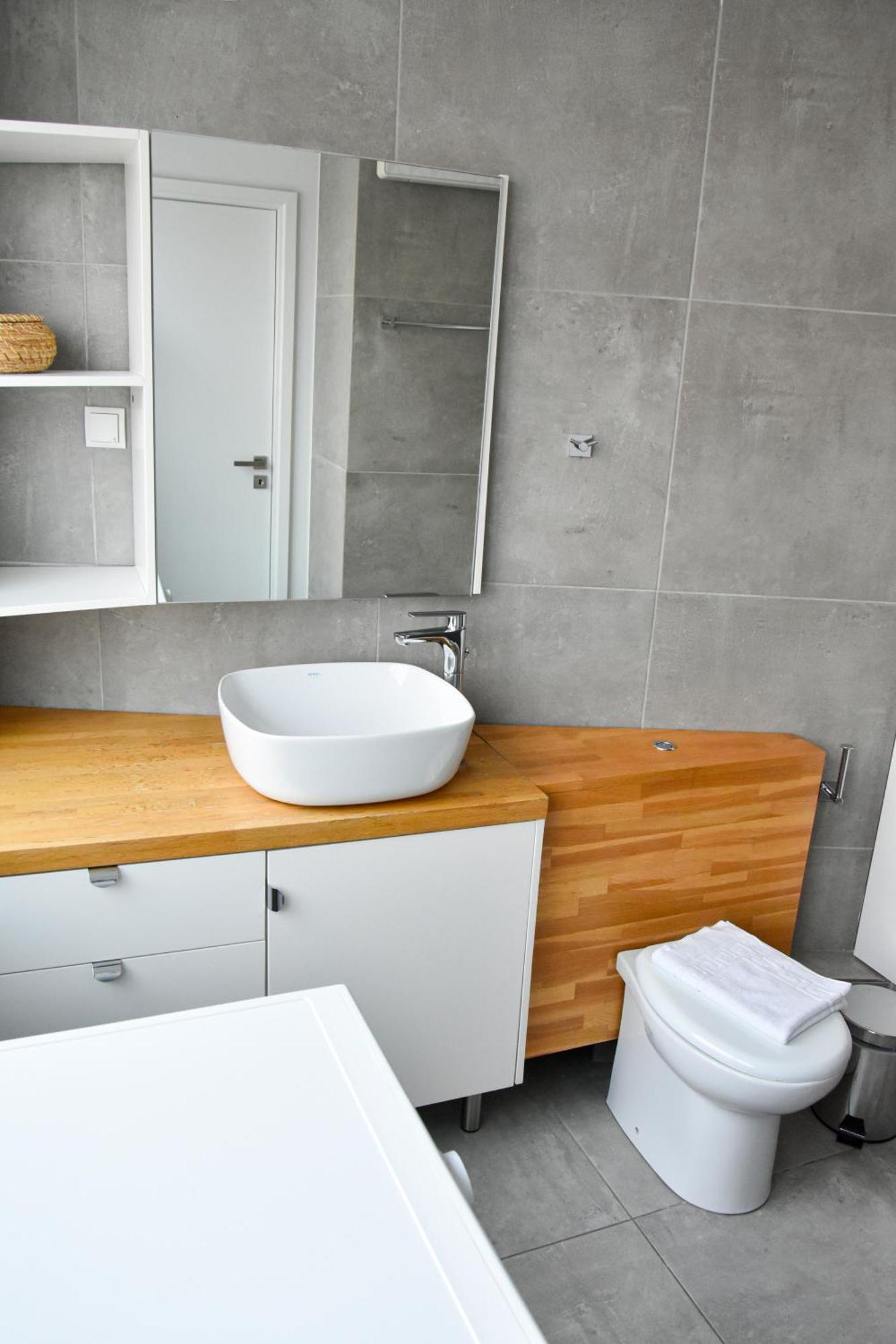 Monastiraki Panorama: Spacious Living Athens