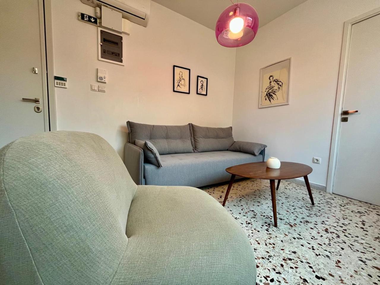 Monastiraki Panorama: Spacious Living Apartamento Atenas